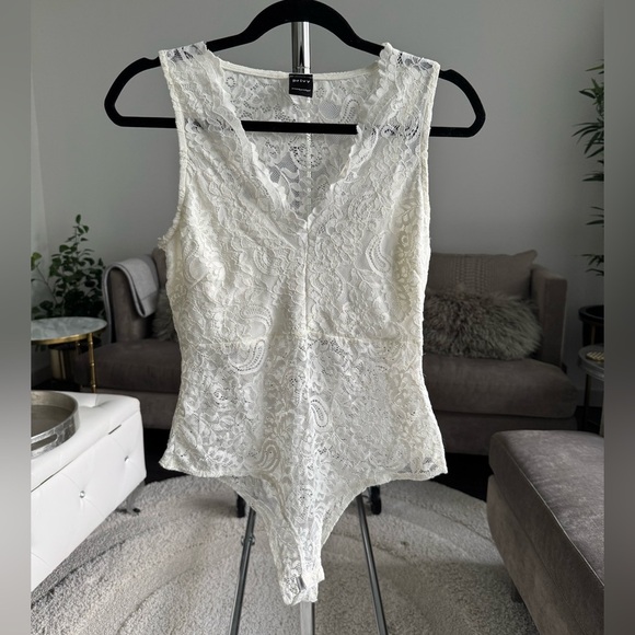White lace bodysuit one piece size large - Picture 3 of 12